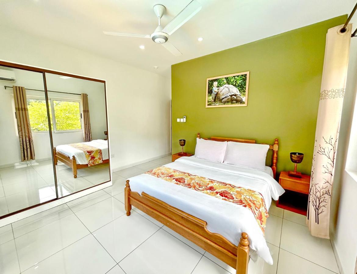 The Seaboards Apartments Seychelles Anse Royale Eksteriør billede